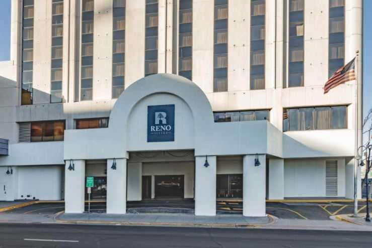 Reno Suites Exterior foto